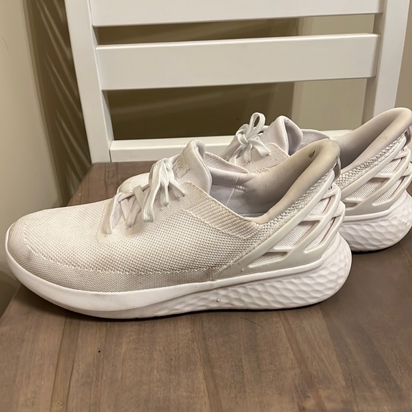 Men’s kizik Athens slip on shoes - Picture 1 of 4